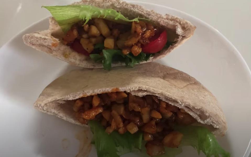 イカスミートピタパン